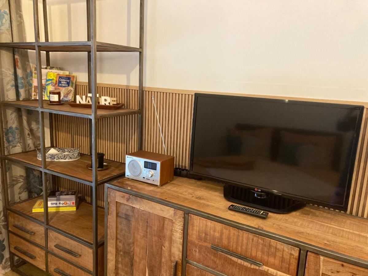 Stylovy Apartman A409 V Centre Nr, Parkovanie V Cene Nitra Esterno foto