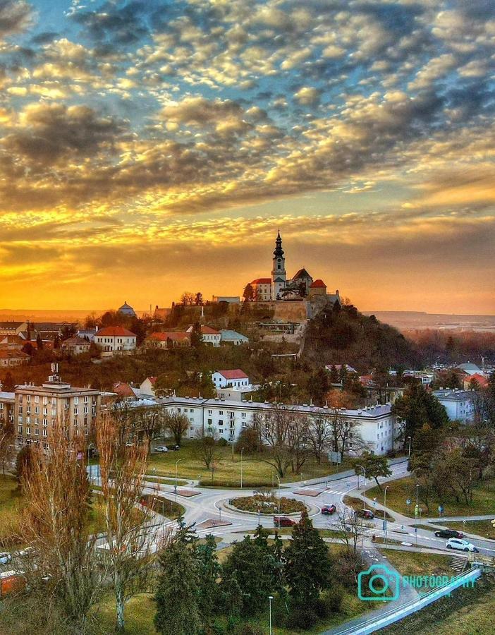Stylovy Apartman A409 V Centre Nr, Parkovanie V Cene Nitra Esterno foto